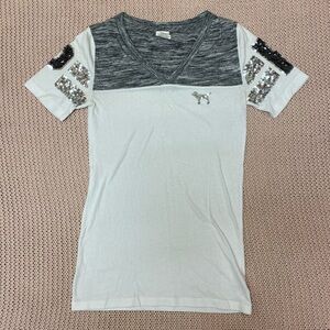 ✰ sequined vicotrias secret pink t shirt ✰